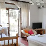Hostel Nina *